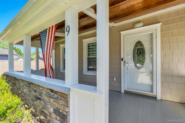 9 Wiggins Avenue, Patchogue, NY 11772