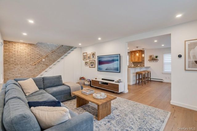 9 Wiggins Avenue, Patchogue, NY 11772