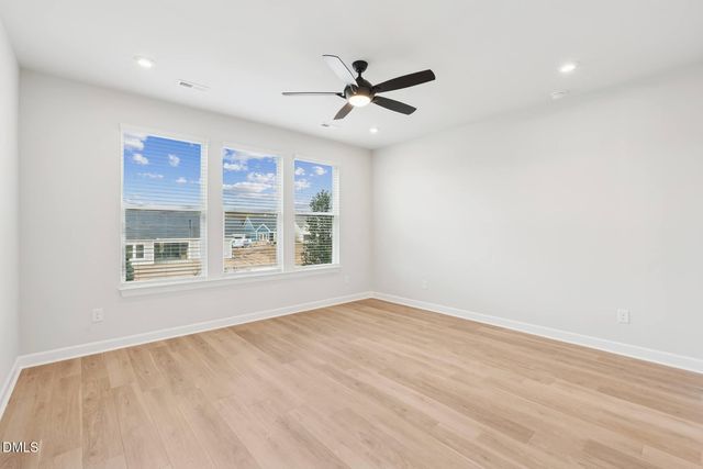 166 Sunny Glen Court, Fuquay Varina, NC 27526