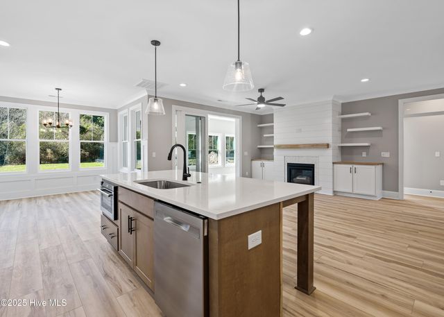 366 Summerhouse Drive, Holly Ridge, NC 28445