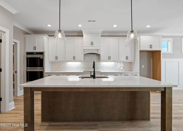 366 Summerhouse Drive, Holly Ridge, NC 28445