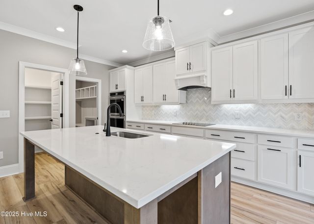 366 Summerhouse Drive, Holly Ridge, NC 28445