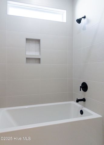 366 Summerhouse Drive, Holly Ridge, NC 28445