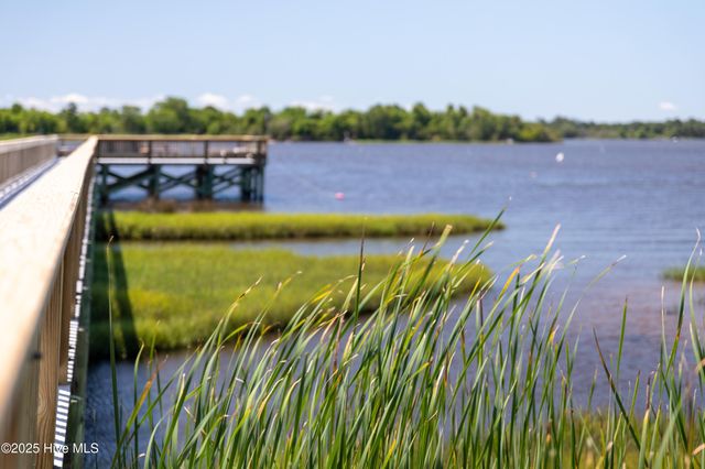 366 Summerhouse Drive, Holly Ridge, NC 28445