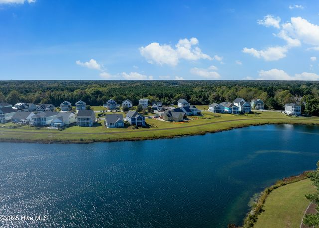 366 Summerhouse Drive, Holly Ridge, NC 28445