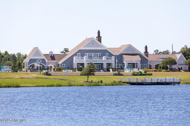 366 Summerhouse Drive, Holly Ridge, NC 28445