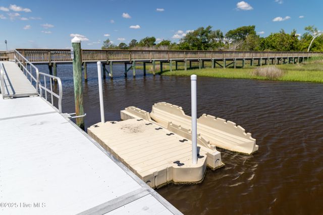 366 Summerhouse Drive, Holly Ridge, NC 28445