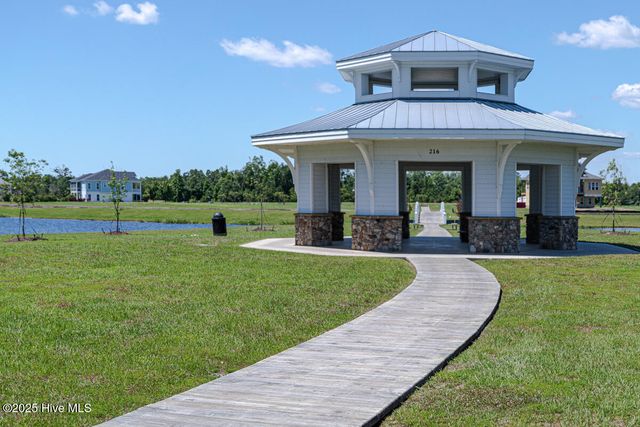 366 Summerhouse Drive, Holly Ridge, NC 28445