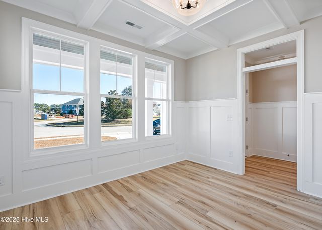 366 Summerhouse Drive, Holly Ridge, NC 28445