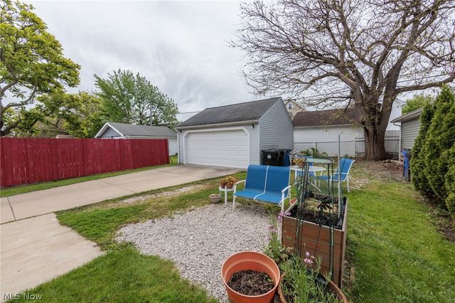 2301 Hood Avenue, Cleveland, OH 44109