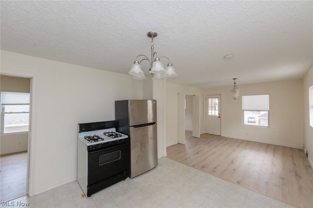 2301 Hood Avenue, Cleveland, OH 44109