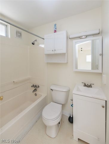 2301 Hood Avenue, Cleveland, OH 44109