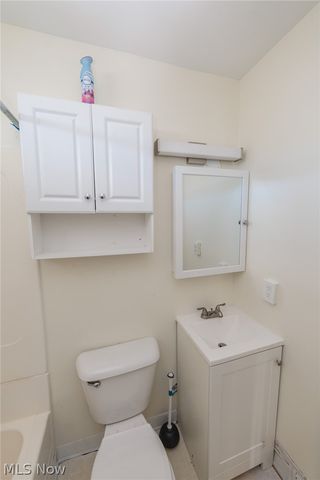 2301 Hood Avenue, Cleveland, OH 44109