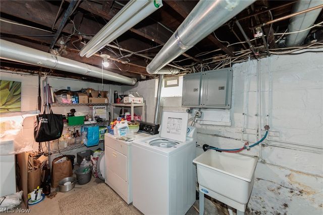 2301 Hood Avenue, Cleveland, OH 44109