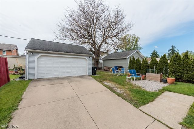 2301 Hood Avenue, Cleveland, OH 44109