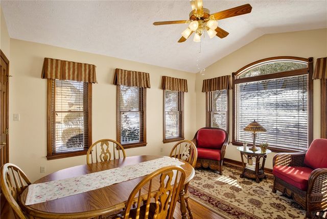 3016 Thomas Jefferson Dr, Jefferson Hills, PA 15025