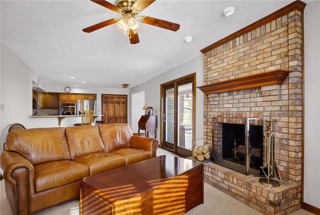 3016 Thomas Jefferson Dr, Jefferson Hills, PA 15025