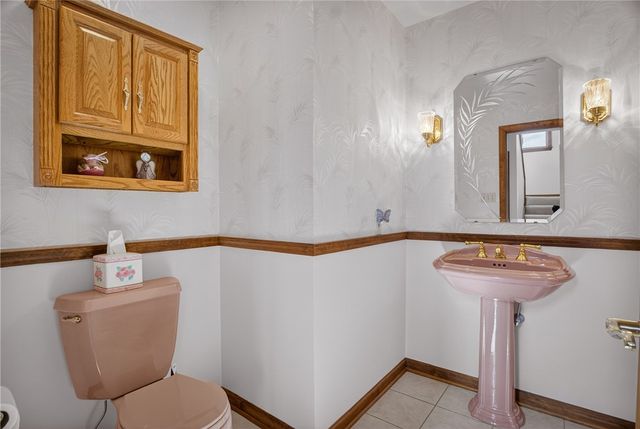 3016 Thomas Jefferson Dr, Jefferson Hills, PA 15025