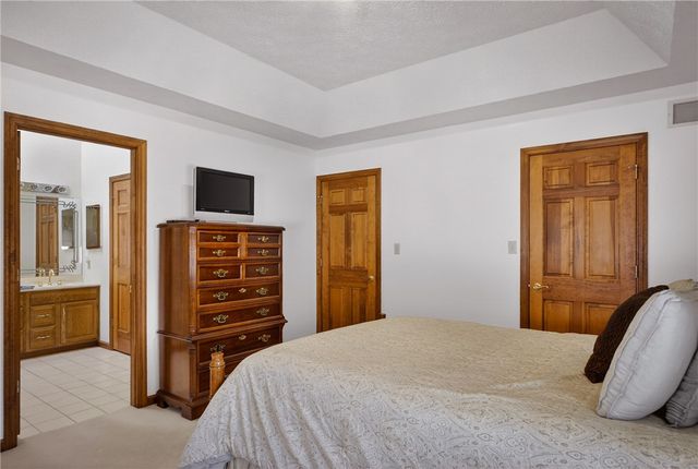 3016 Thomas Jefferson Dr, Jefferson Hills, PA 15025