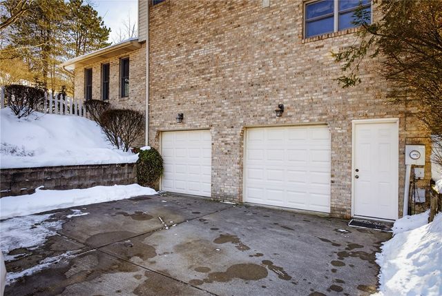 3016 Thomas Jefferson Dr, Jefferson Hills, PA 15025