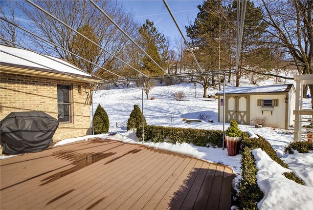 3016 Thomas Jefferson Dr, Jefferson Hills, PA 15025