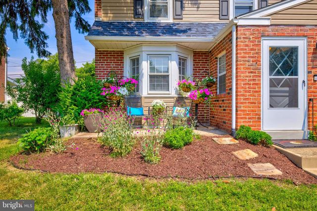 560 HOLMES RD, Morton, PA 19070