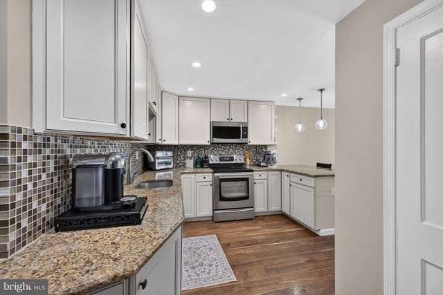 560 HOLMES RD, Morton, PA 19070