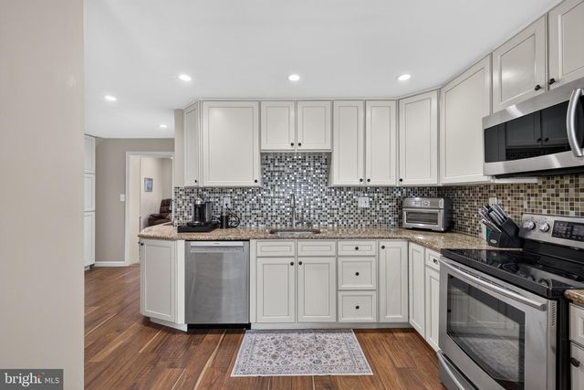 560 HOLMES RD, Morton, PA 19070