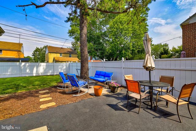 560 HOLMES RD, Morton, PA 19070