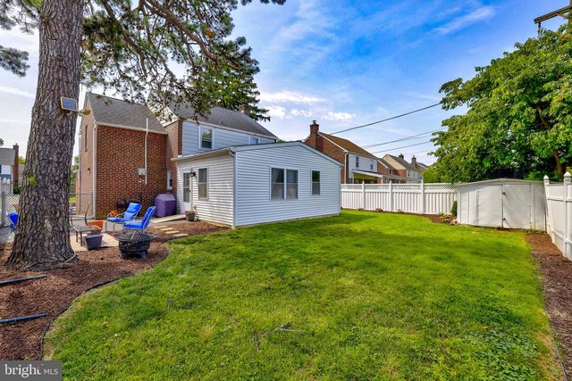 560 HOLMES RD, Morton, PA 19070