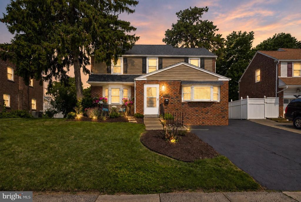 560 HOLMES RD, Morton, PA 19070