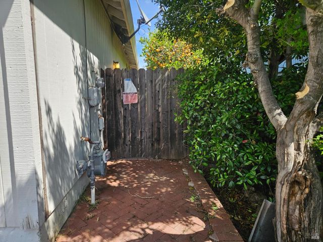 2454 E Atlantic Ave, Fairfield, CA 94533