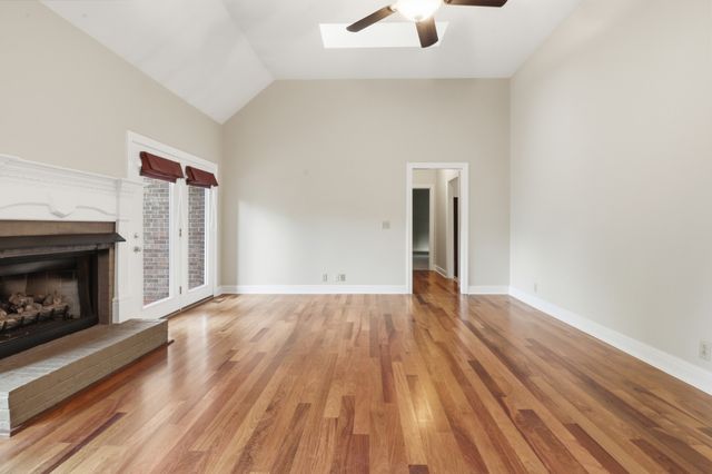 1907 Chartwell Ct, Murfreesboro, TN 37130