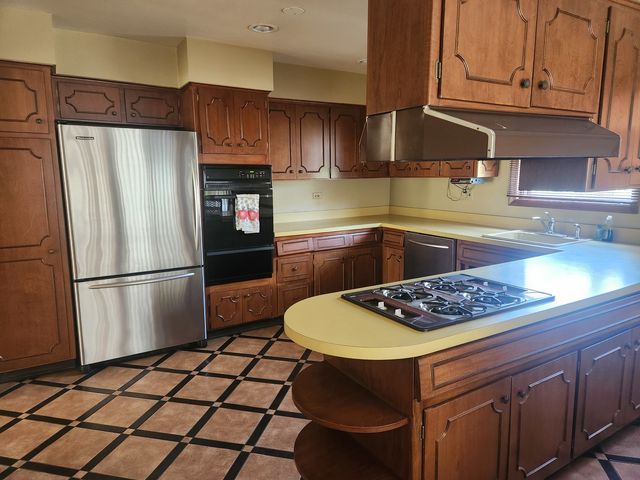 4640 W Estes Avenue, Lincolnwood, IL 60712
