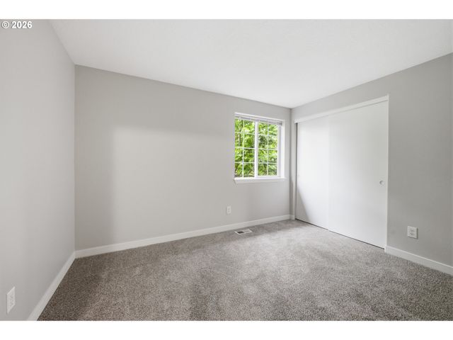 18974 Sw CHRISTOPHER Dr, Beaverton, OR 97003