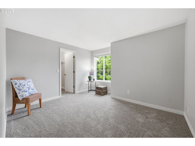 18974 Sw CHRISTOPHER Dr, Beaverton, OR 97003