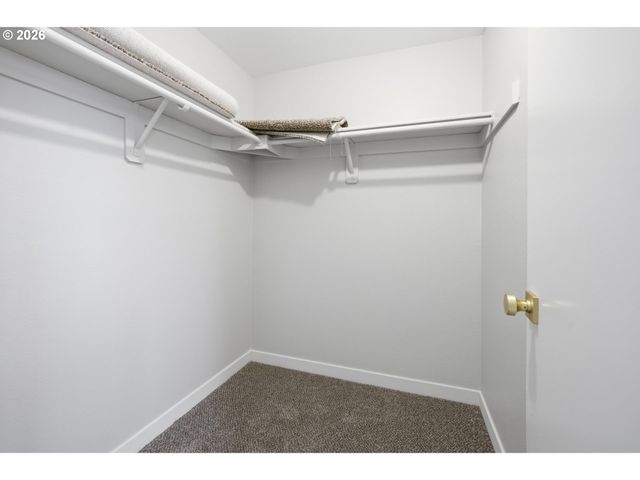 18974 Sw CHRISTOPHER Dr, Beaverton, OR 97003