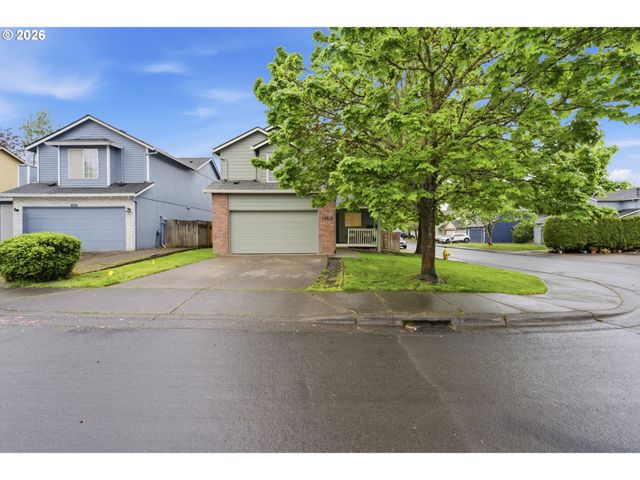 18974 Sw CHRISTOPHER Dr, Beaverton, OR 97003