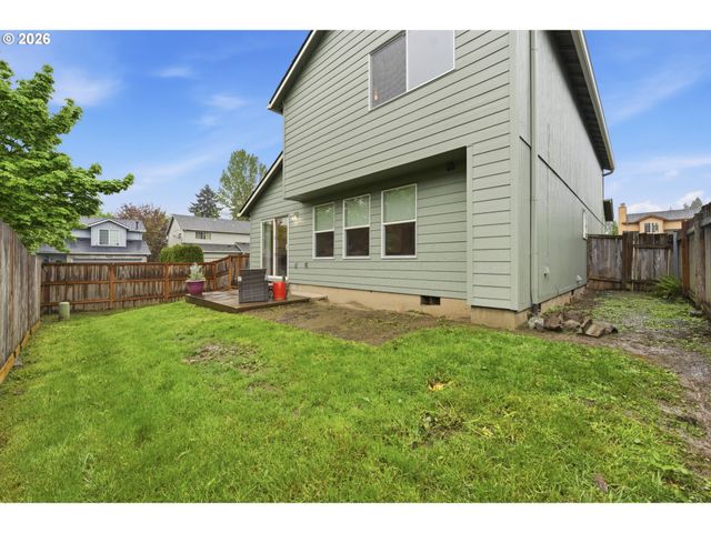 18974 Sw CHRISTOPHER Dr, Beaverton, OR 97003