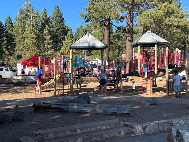 8004 North Lake Boulevard 5, Kings Beach, CA 96143