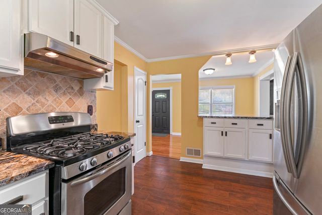 515 Valley Hill Road, Stockbridge, GA 30281