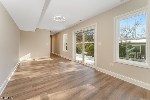 48 Northwood Dr, High Bridge Boro, NJ 08829