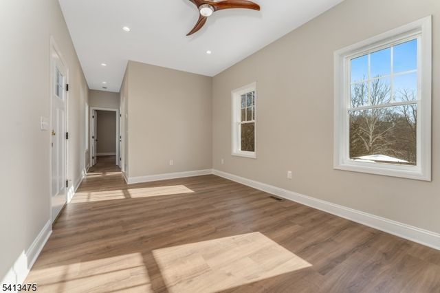 48 Northwood Dr, High Bridge Boro, NJ 08829