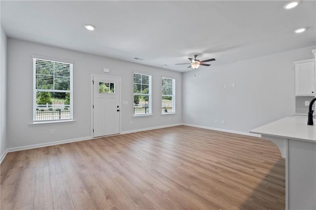 156 Flier Drive, Mcdonough, GA 30253