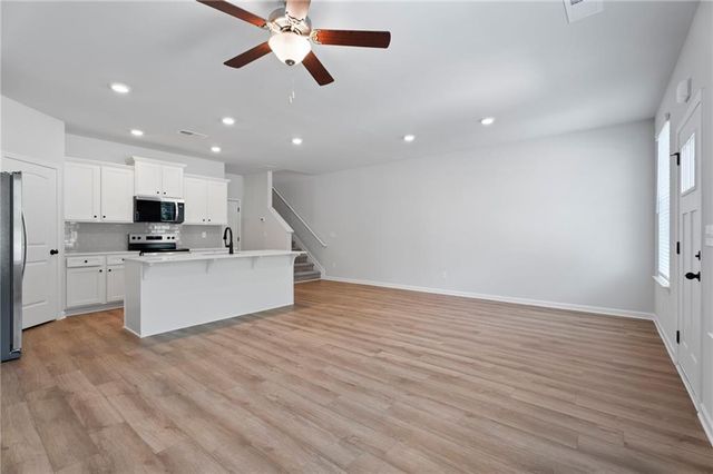 156 Flier Drive, Mcdonough, GA 30253