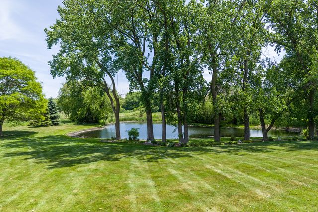 2005 Selkirk Court, Inverness, IL 60010