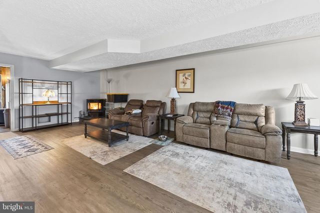 558 ELIZABETH LN, Glen Burnie, MD 21061