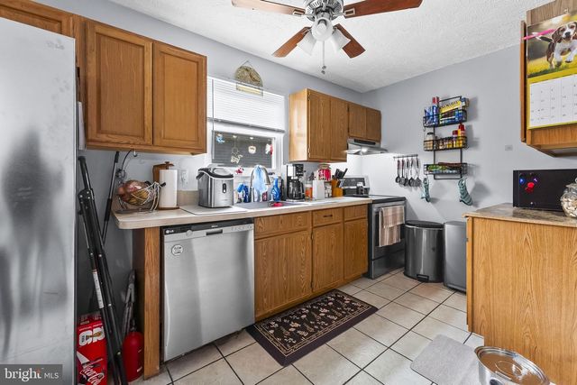 558 ELIZABETH LN, Glen Burnie, MD 21061