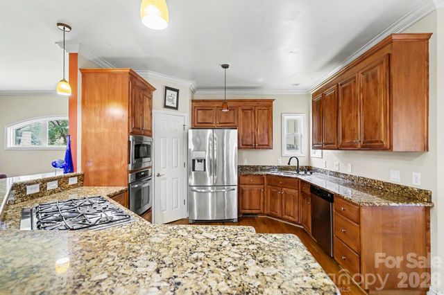10130 Fairlea Drive, Charlotte, NC 28269