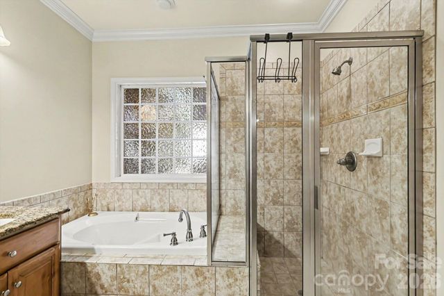 10130 Fairlea Drive, Charlotte, NC 28269